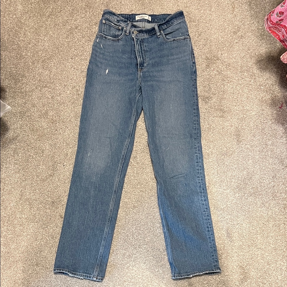 Abercrombie & Fitch 90s Straight Leg ultra high rise Blue Jeans